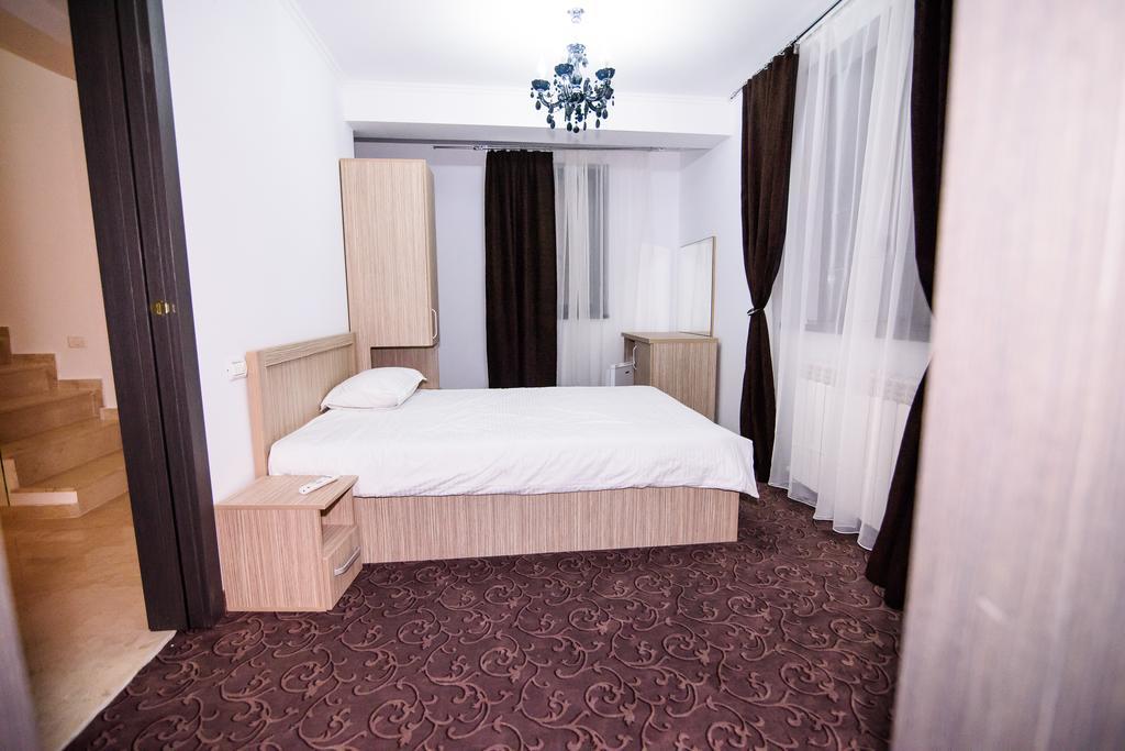 Vila Naty Hotel Navodari Bagian luar foto