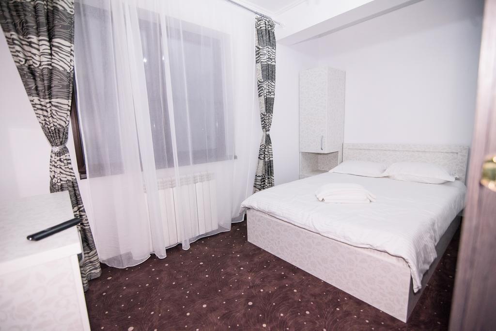 Vila Naty Hotel Navodari Bagian luar foto